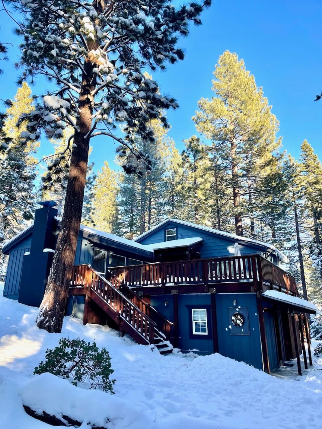 Classic Tahoe Cabin - Image 28