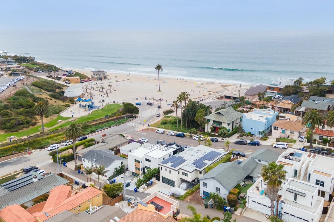 Moonlight Modern - Image 2