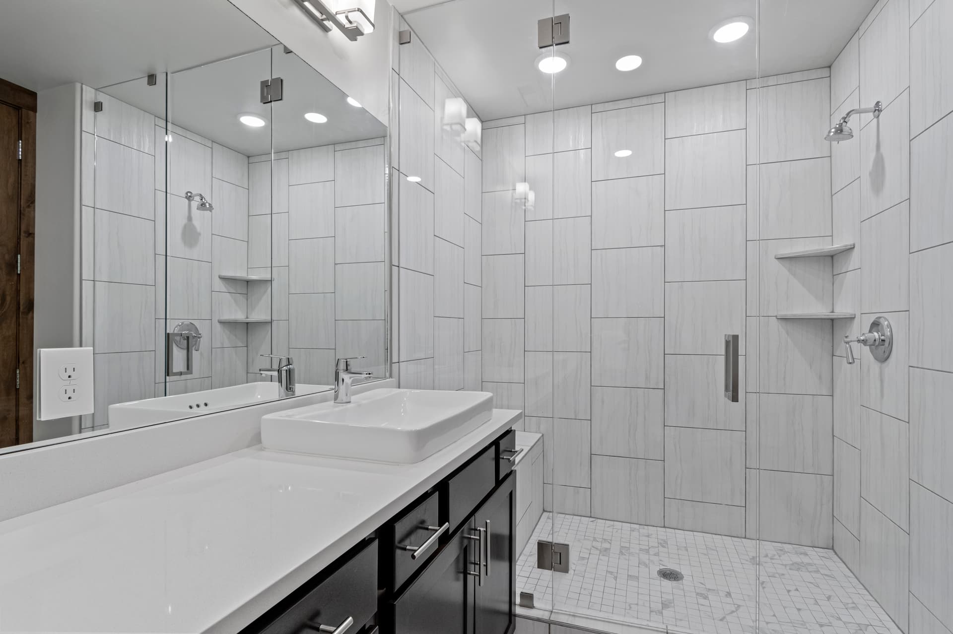 Blackstone Residences #306 - Image 10