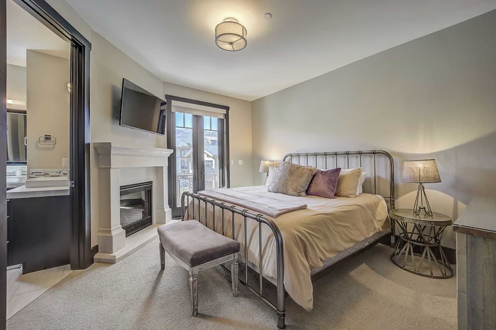 Blackstone at the Canyons - Image 4