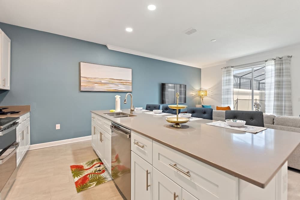 Blue Beach - Image 5