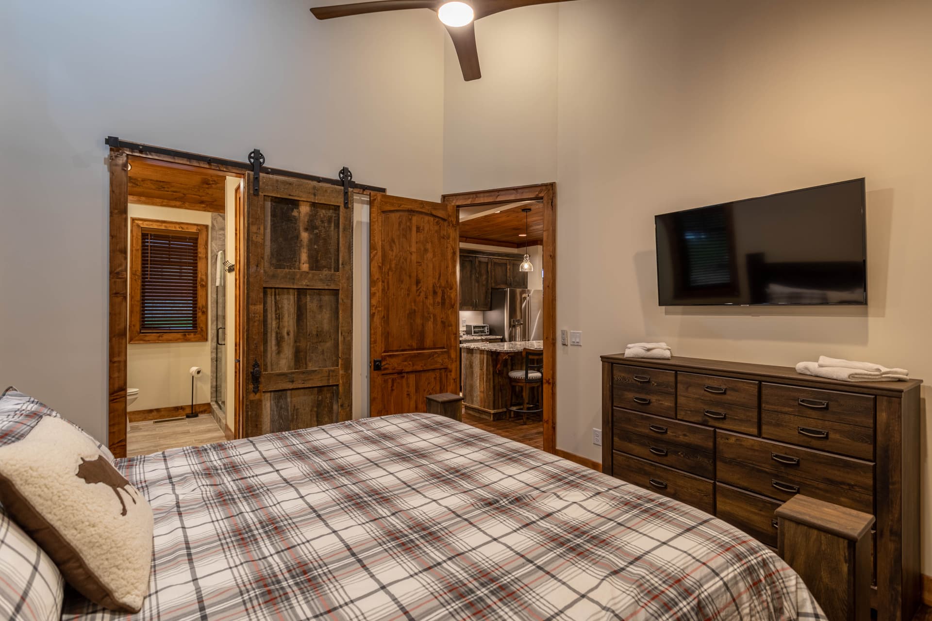 Blue Creek Cabin Home - Image 15