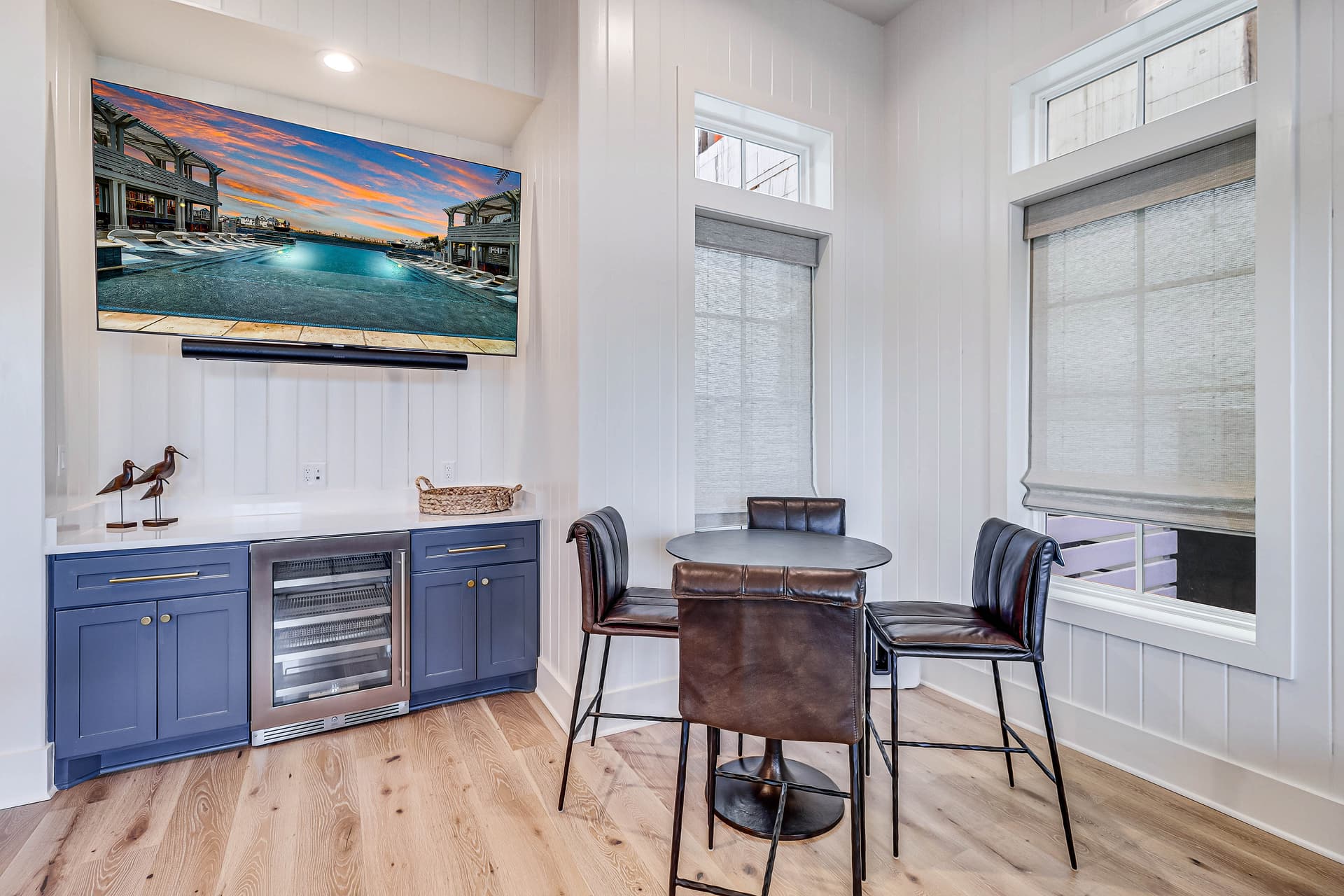 Blue Havana - Image 19