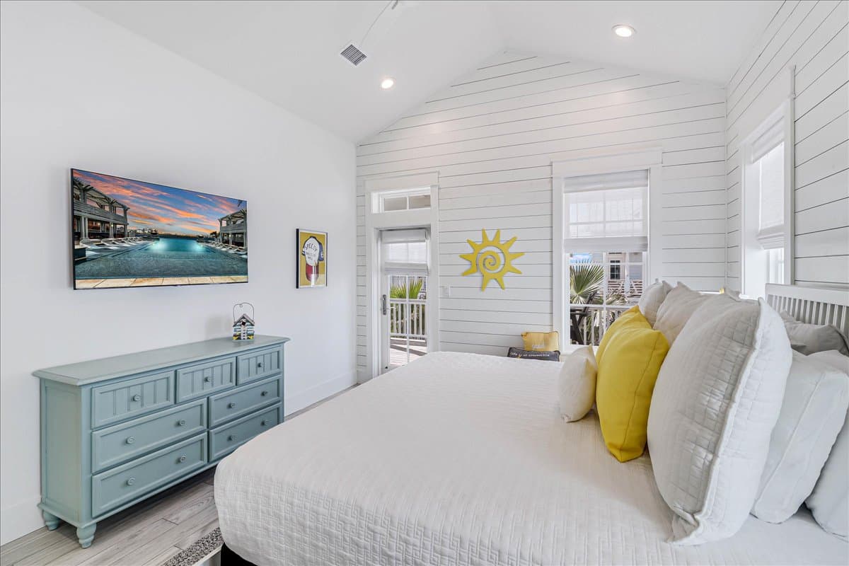 Blue Magnolia - Image 16