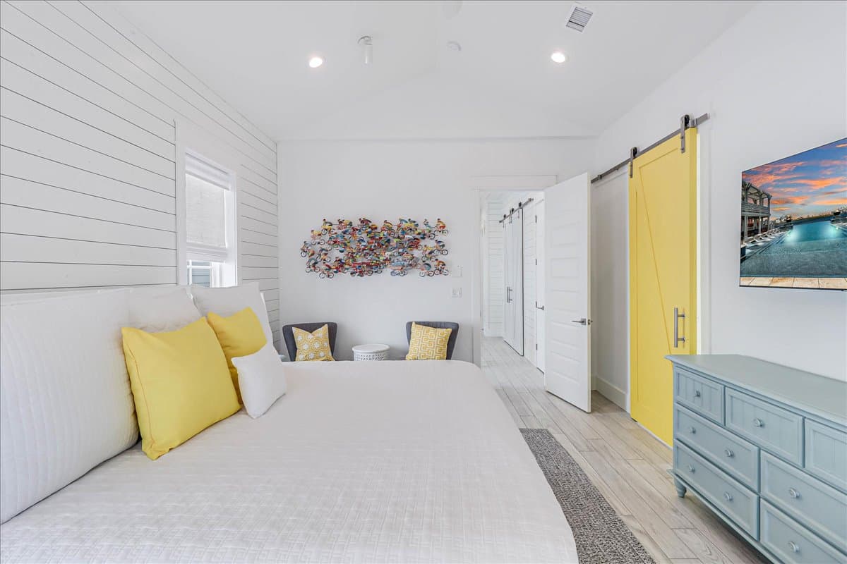 Blue Magnolia - Image 18