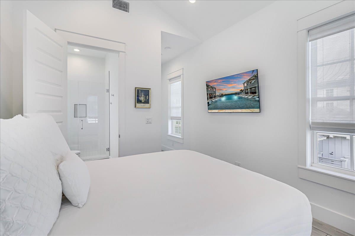 Blue Magnolia - Image 27