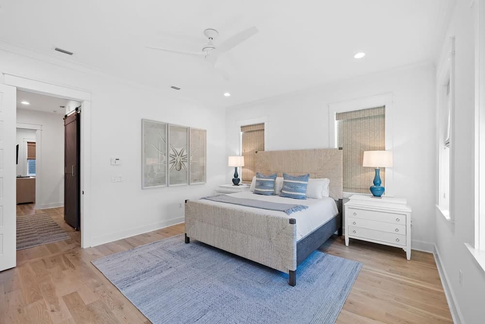 Blue Moon - Image 20