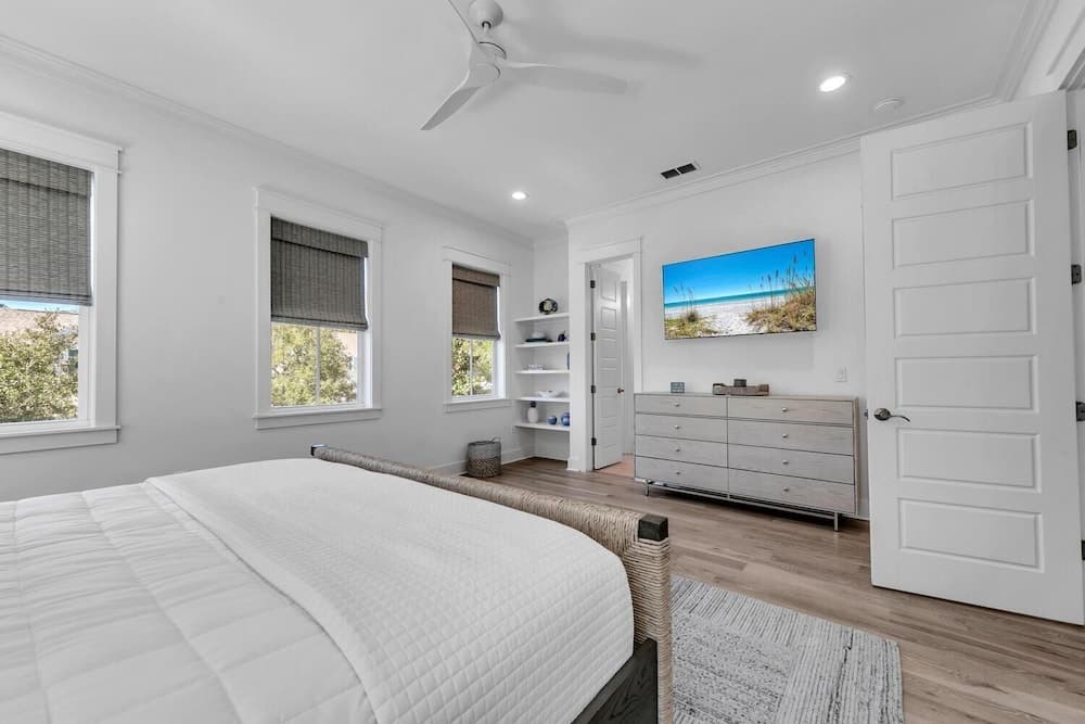 Blue Moon - Image 25