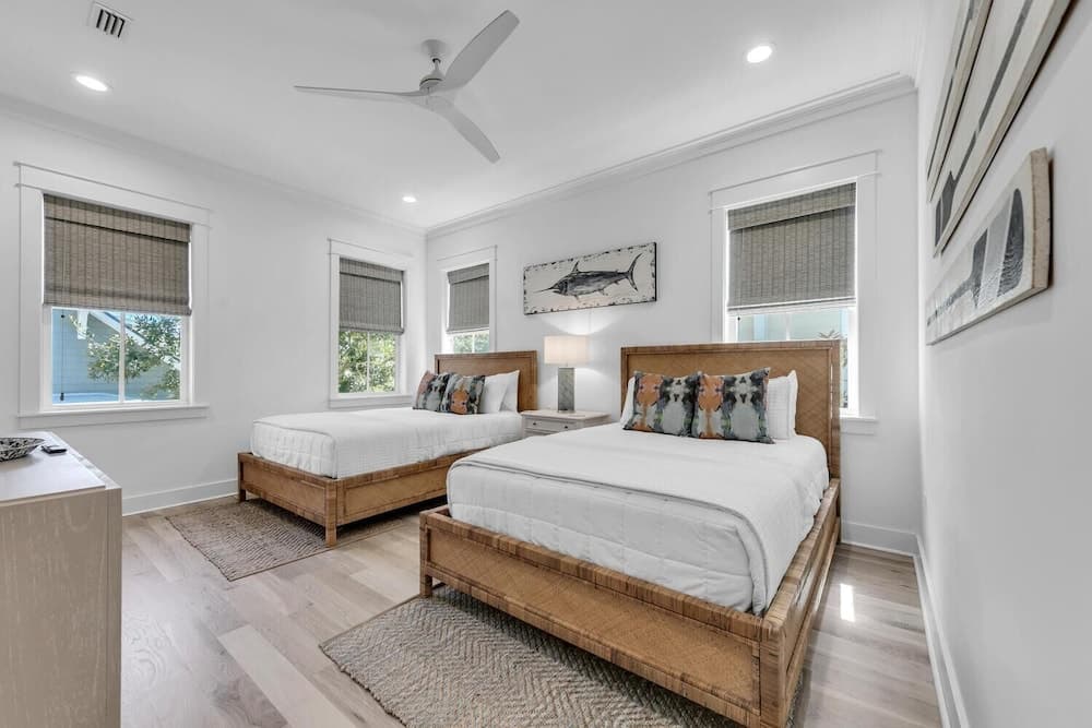 Blue Moon - Image 26