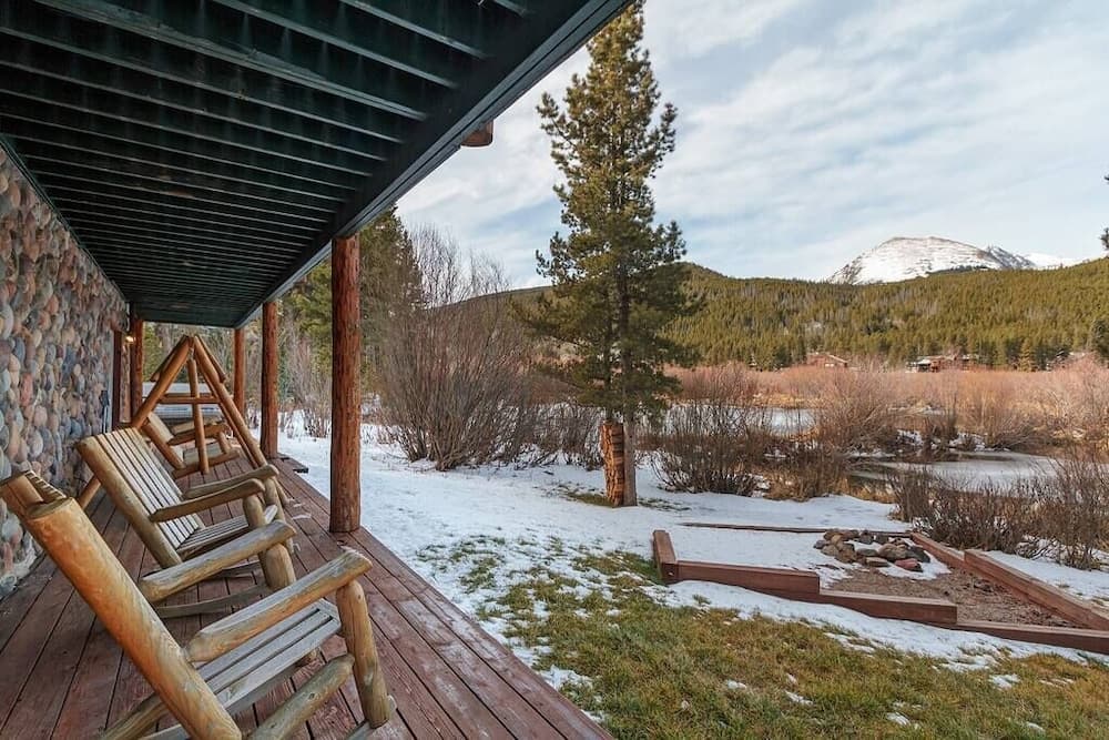 Blue River Hideaway - Image 20