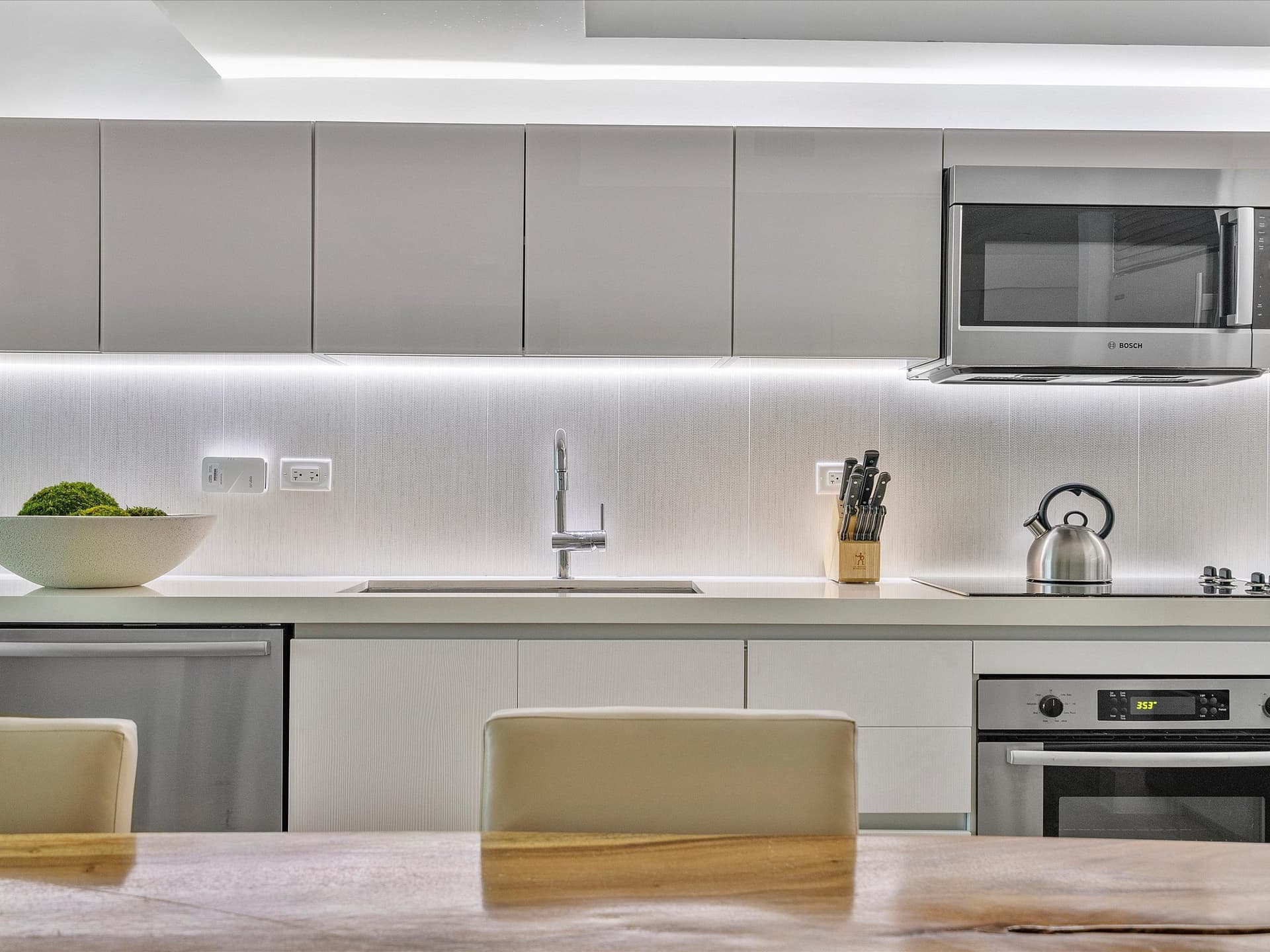 Blue Skies Corner - Image 8