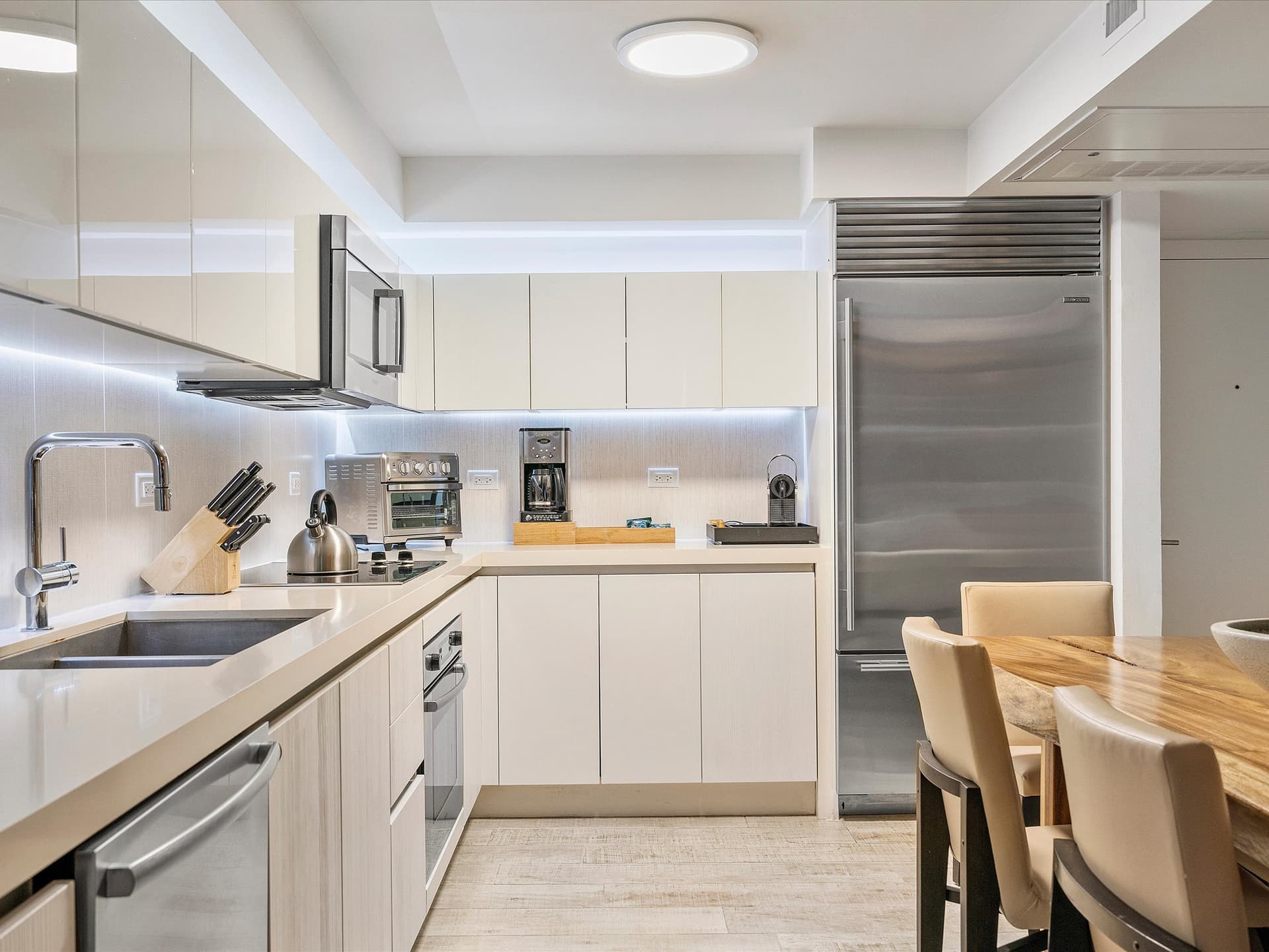 Blue Skies Corner - Image 9