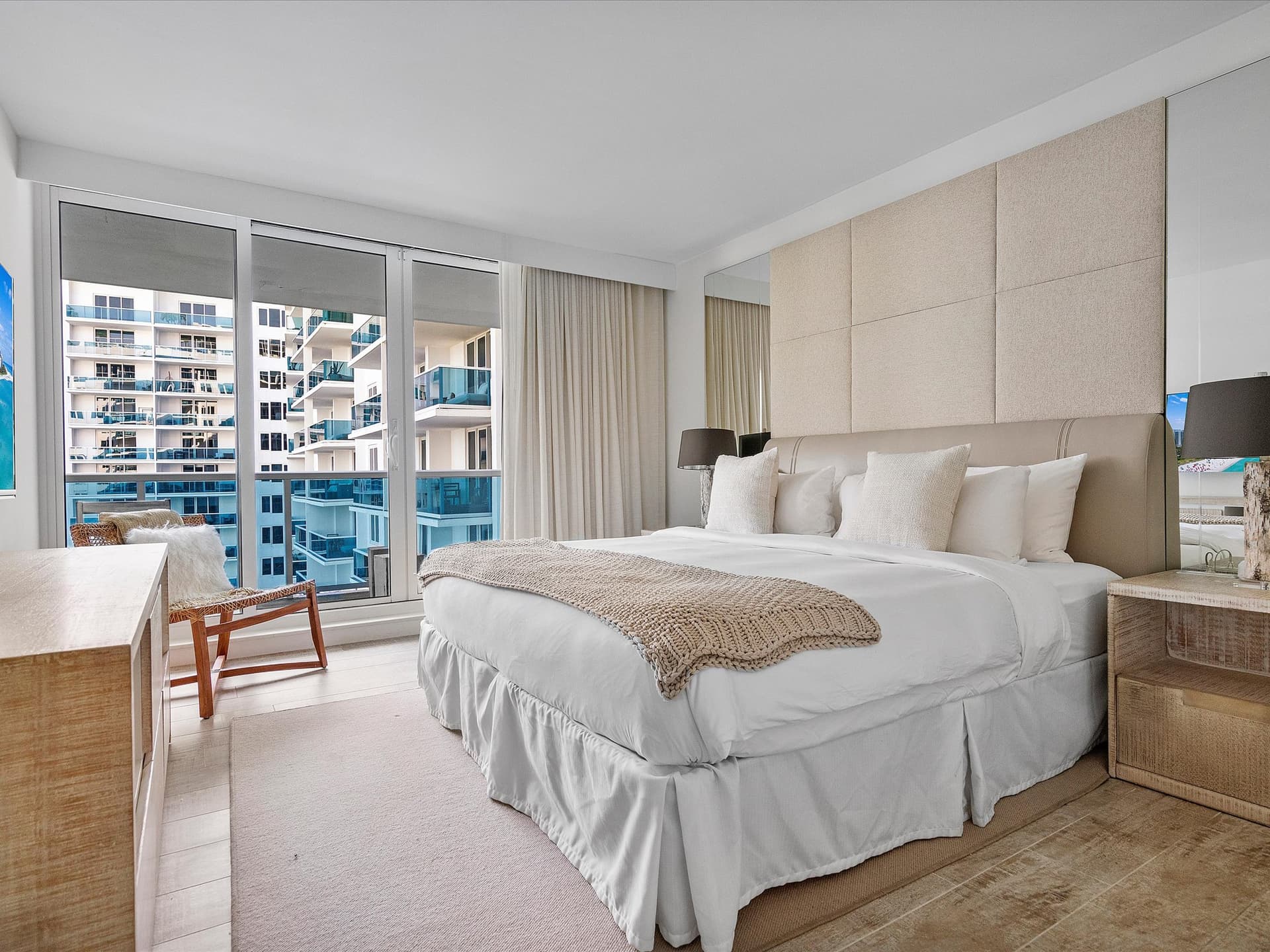 Blue Skies Corner - Image 10