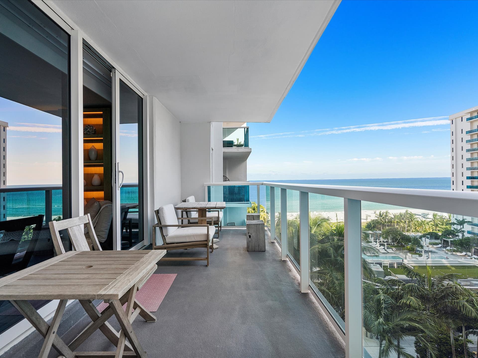 Blue Skies Corner - Image 23