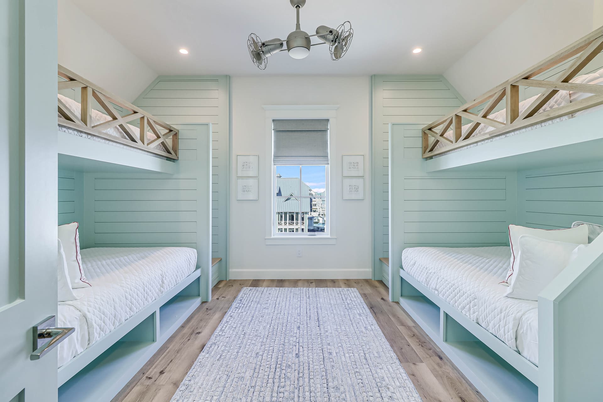 Boardwalk Breeze - Image 12