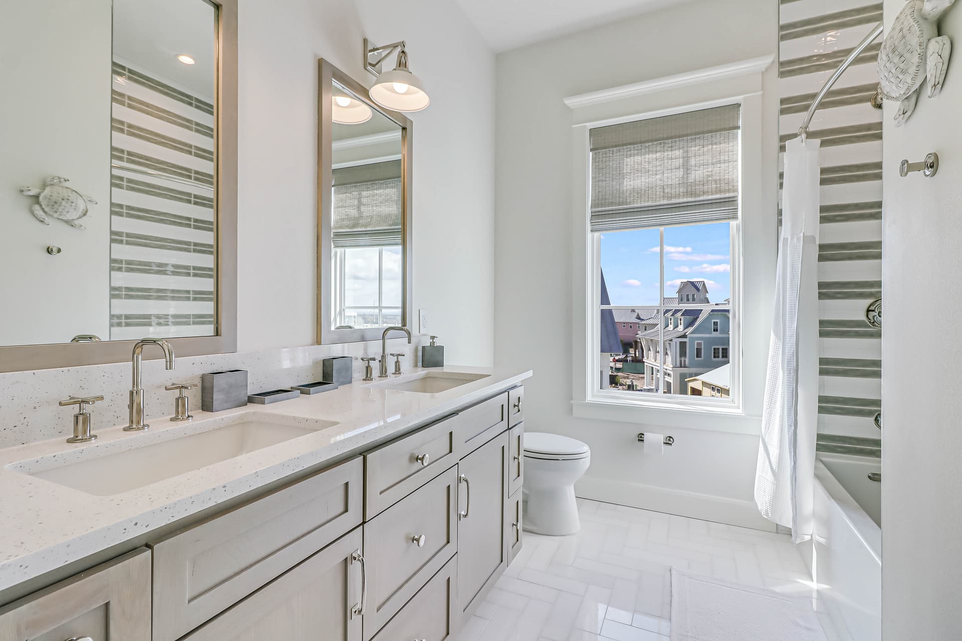 Boardwalk Breeze - Image 33