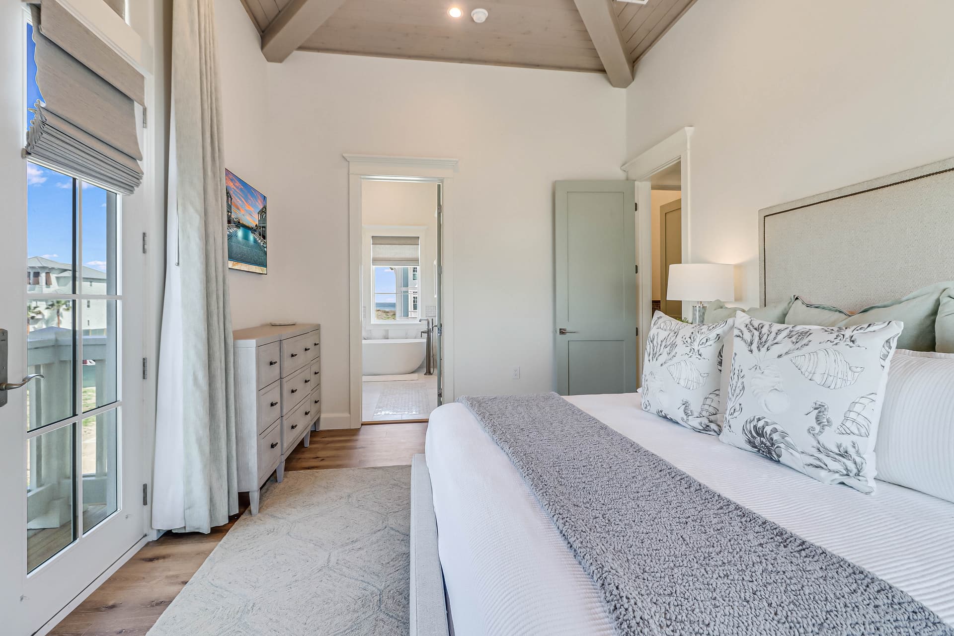 Boardwalk Breeze - Image 22