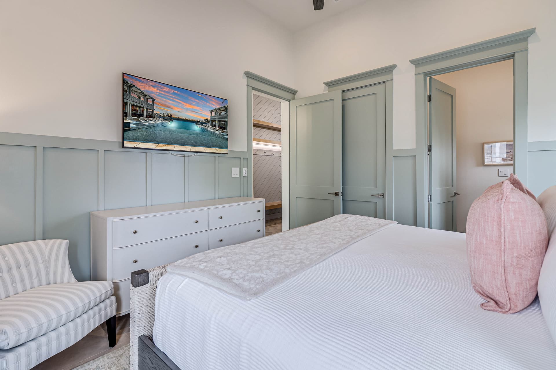 Boardwalk Breeze - Image 27