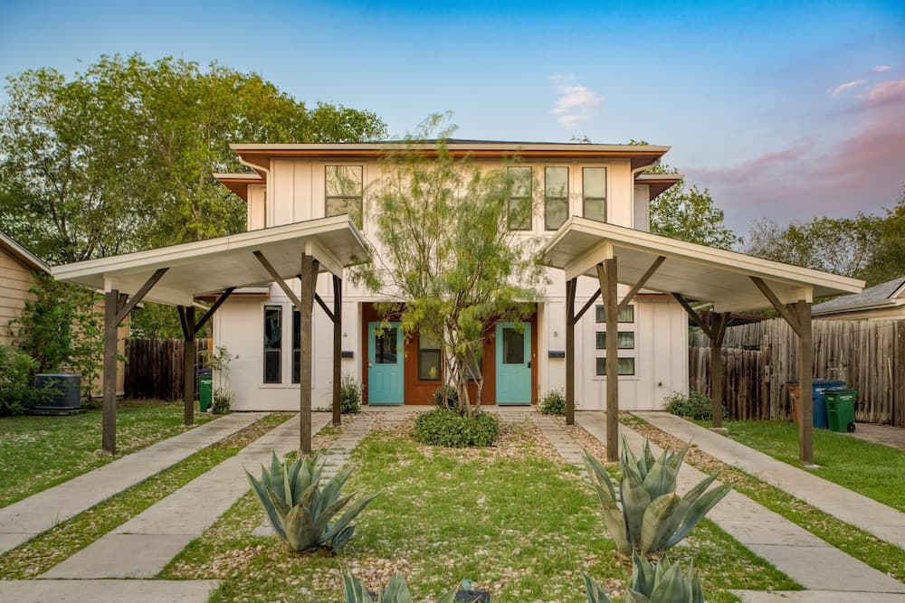 Charming Bonnie - Image 2