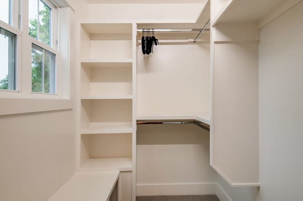 Rock House - Image 25