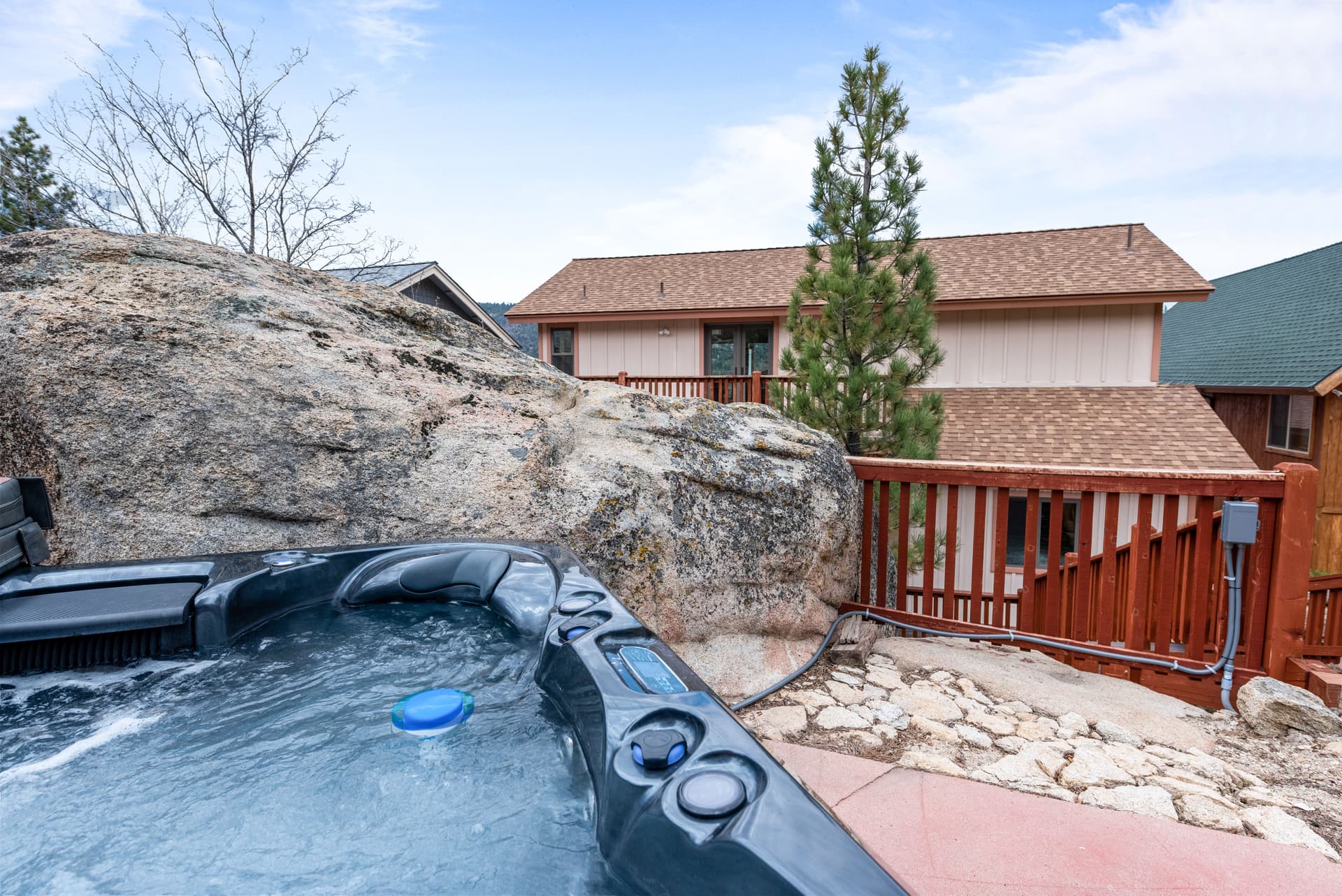 Boulder Bay Chalet - Image 29