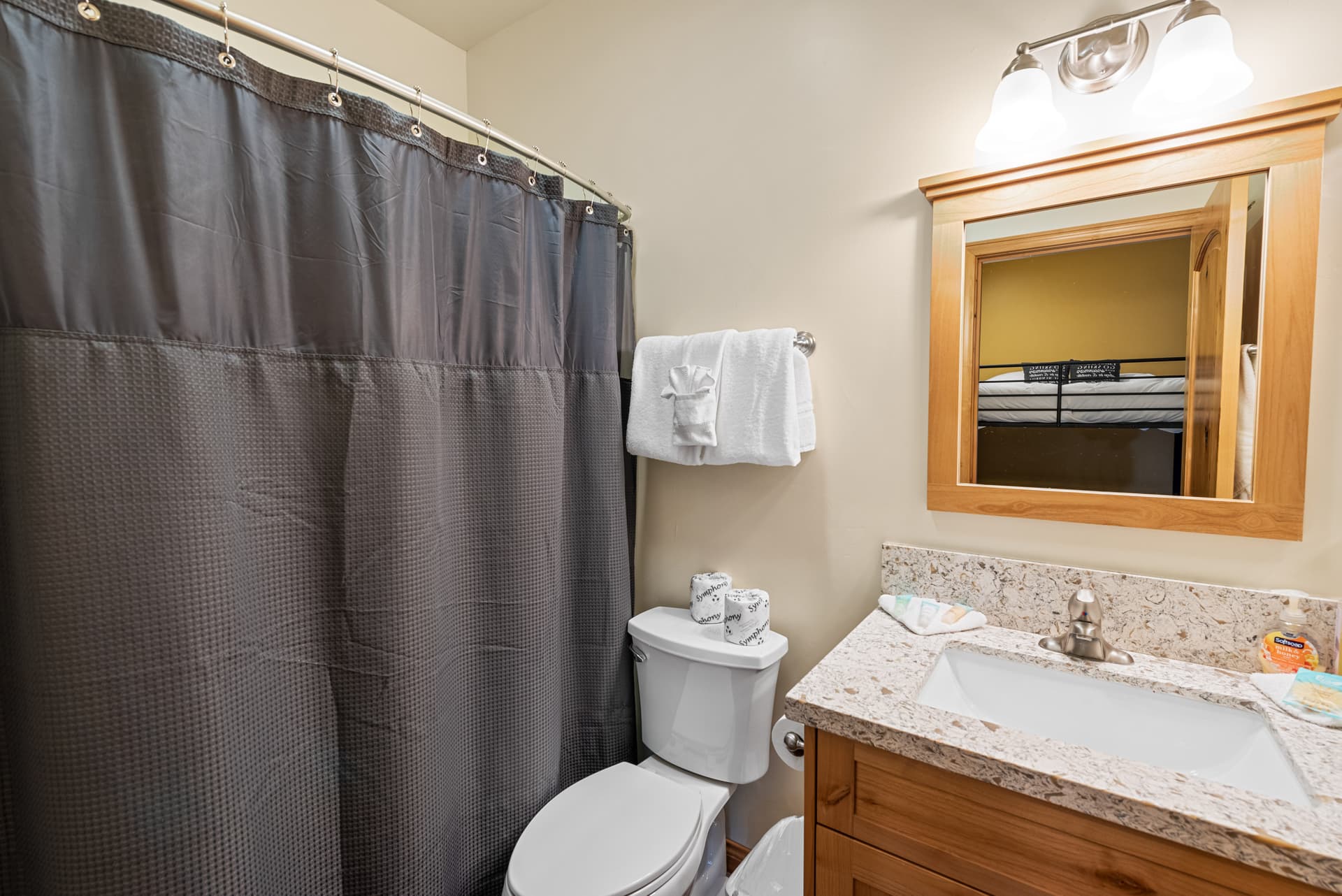 Boulder Bay Chalet - Image 21