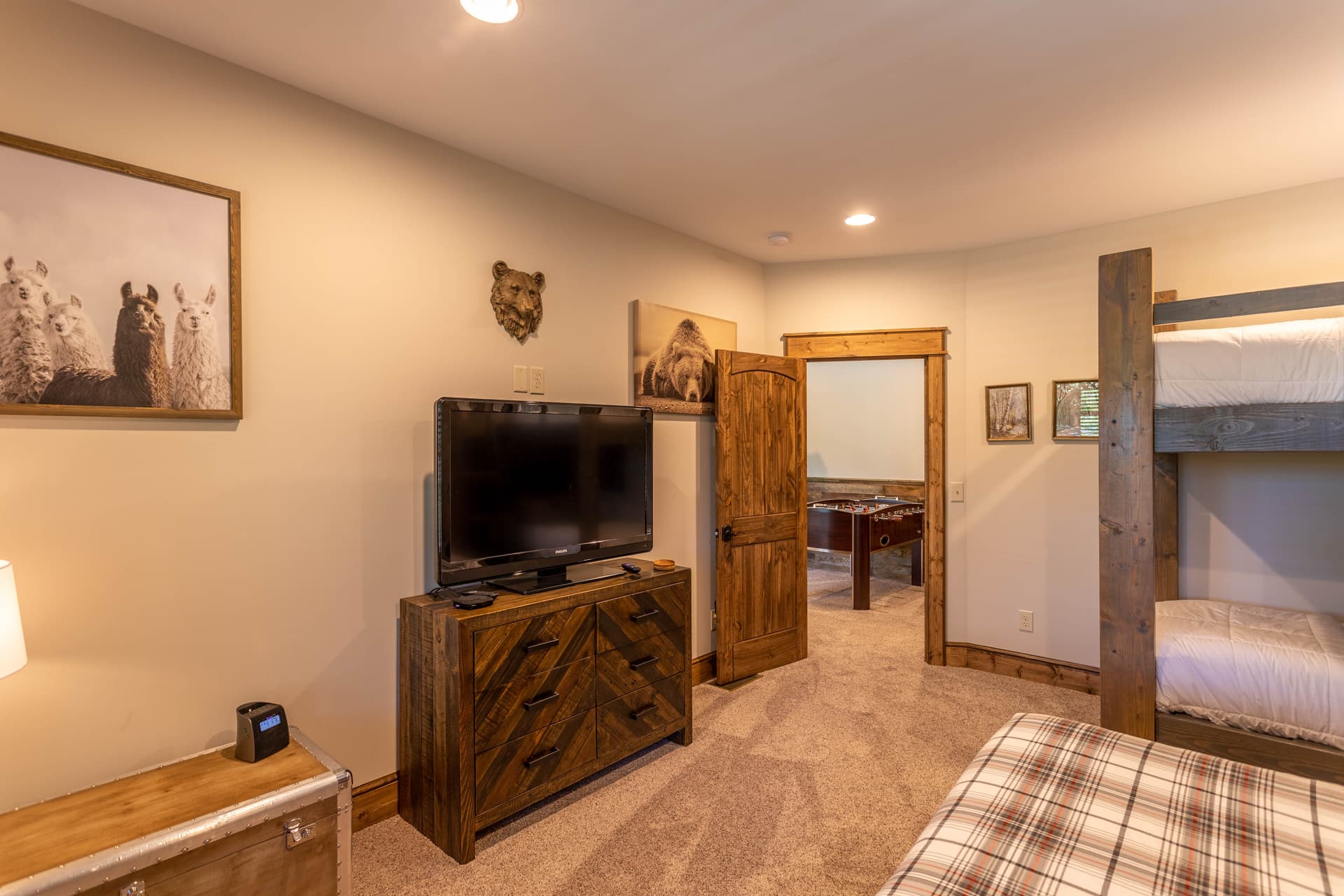 Boulder Creek Manor - Image 33
