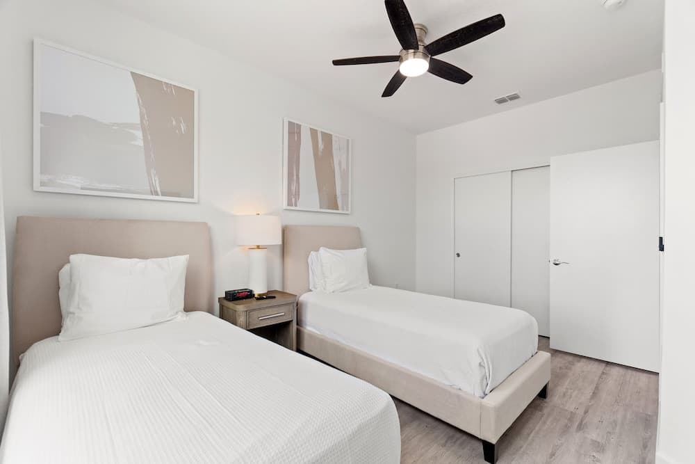 Boutique Retreat - Image 10