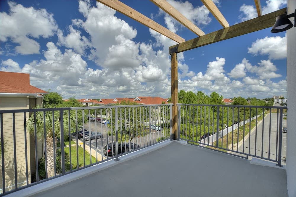 Boutique Retreat - Image 38