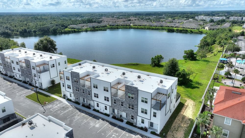 Boutique Retreat - Image 45