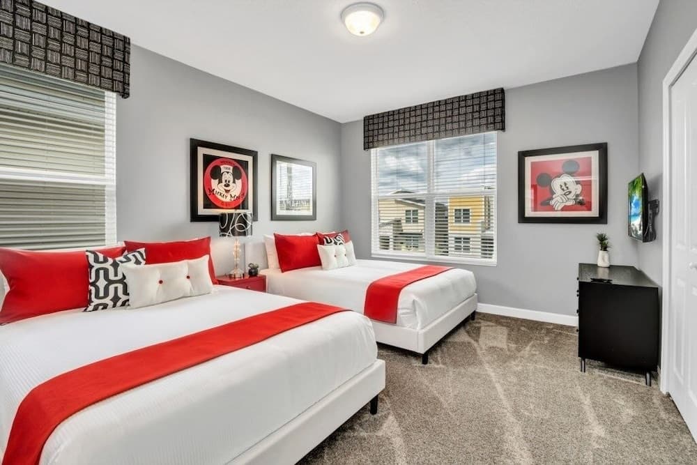 Boutique Canvas - Image 20