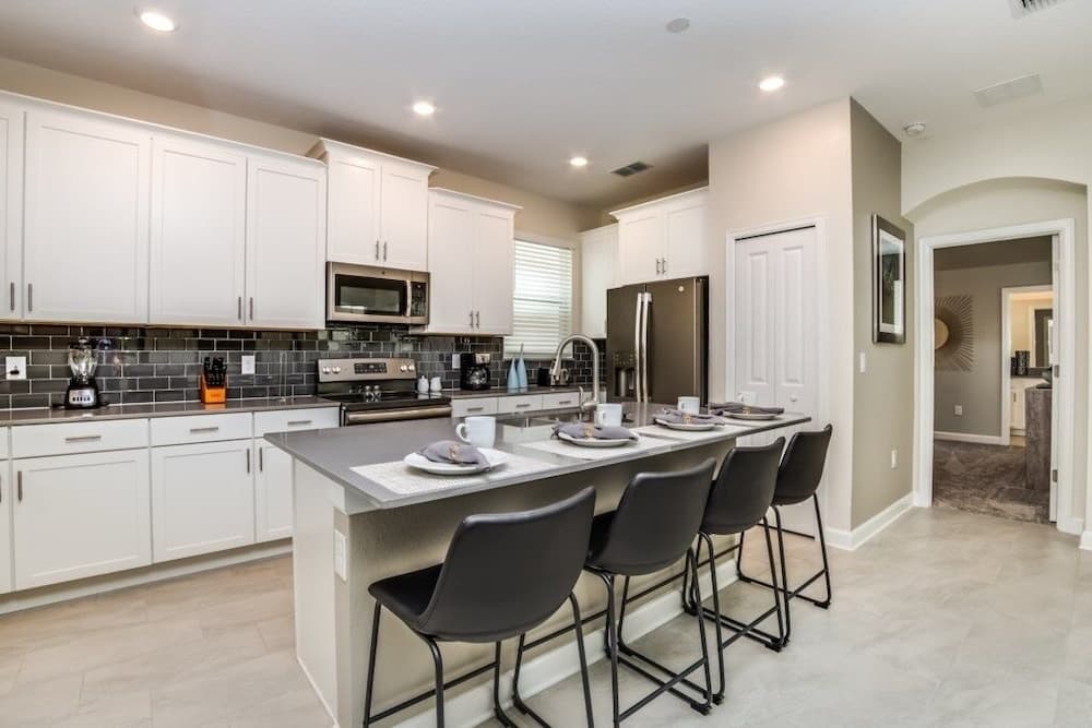 Boutique Canvas - Image 7