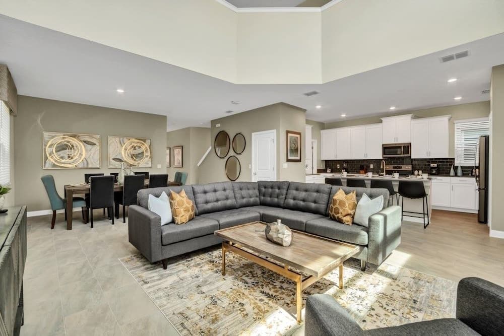 Boutique Canvas - Image 4