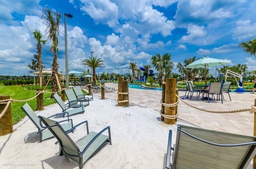 Boutique Canvas - Image 43