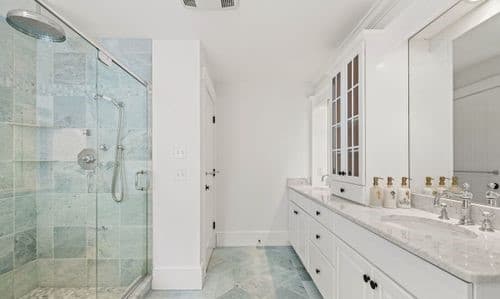 Hiawatha Manor - Image 32