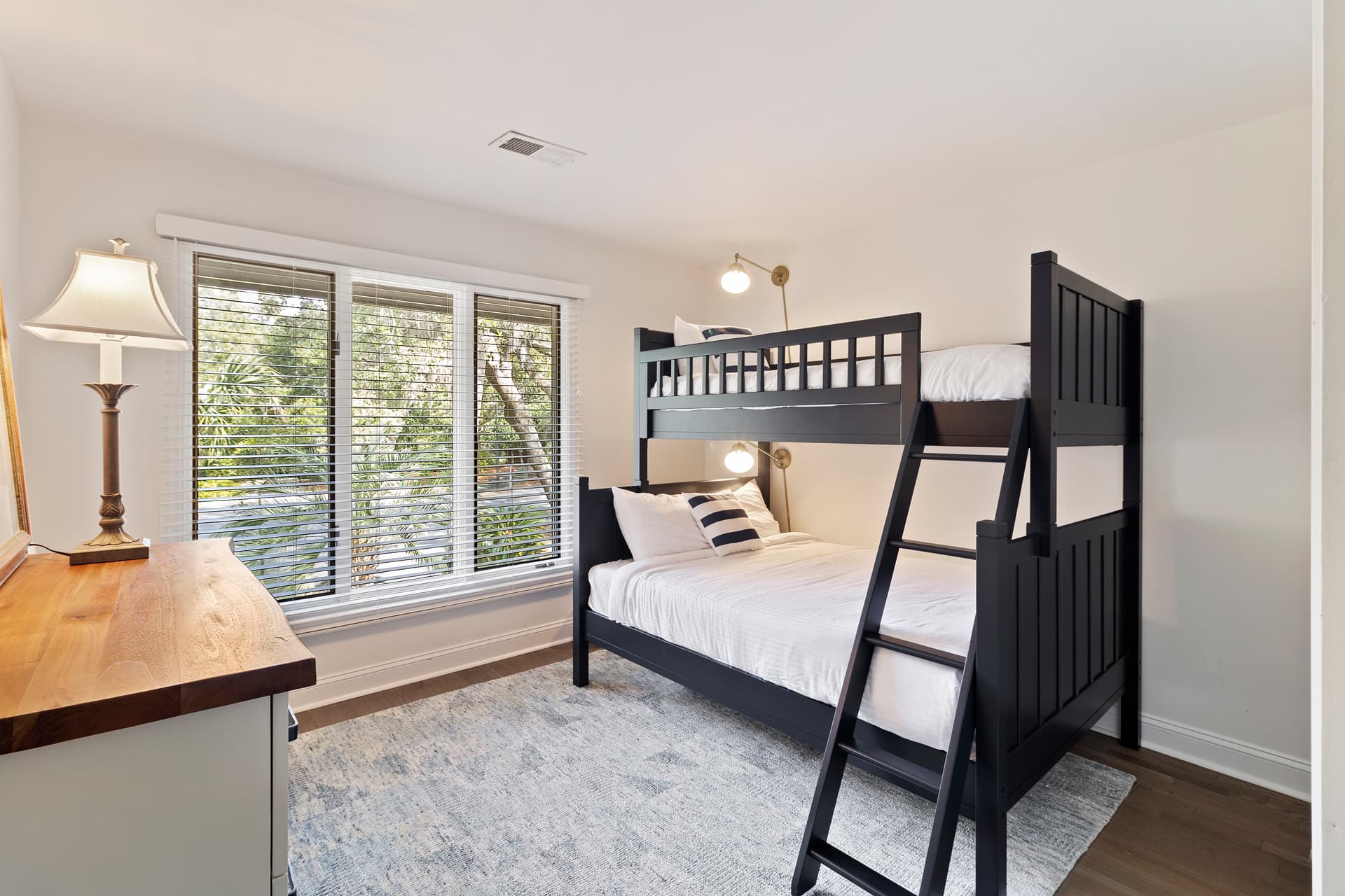 Bulrush Lane - Image 19