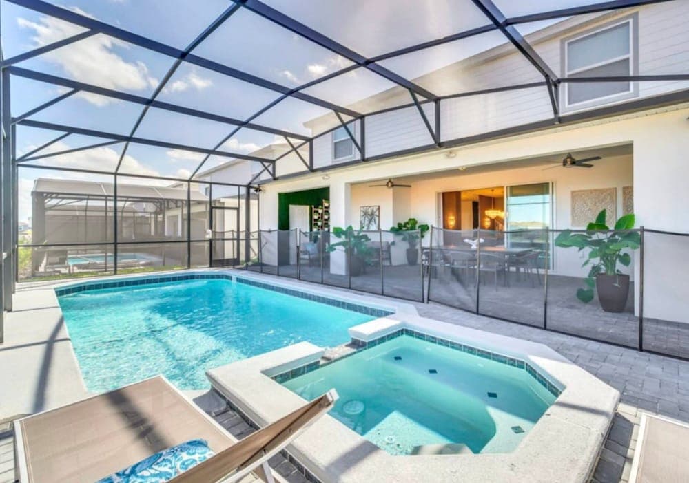 Four Corners Oasis - Image 2