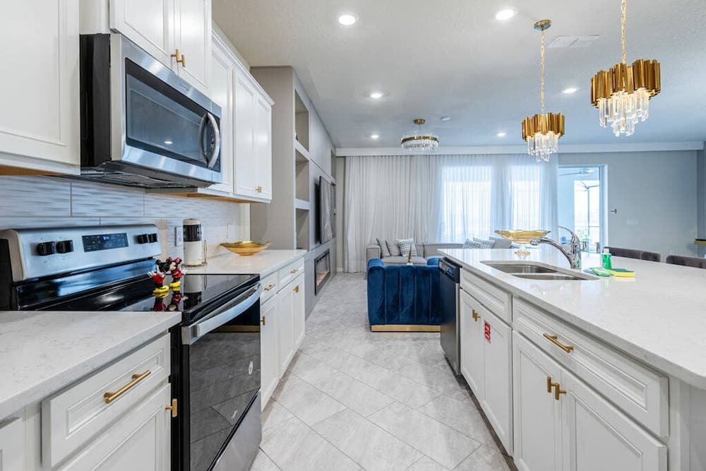 New Wave at Windsor Island - Image 10