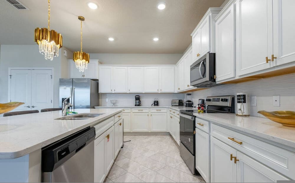 New Wave at Windsor Island - Image 11