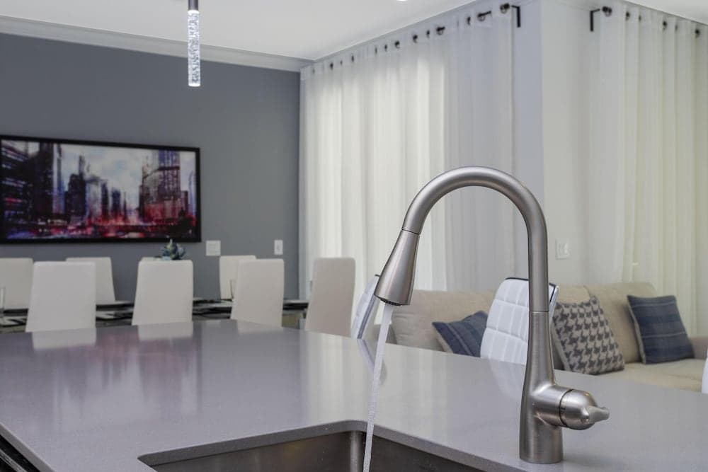 Seamless Storey - Image 7