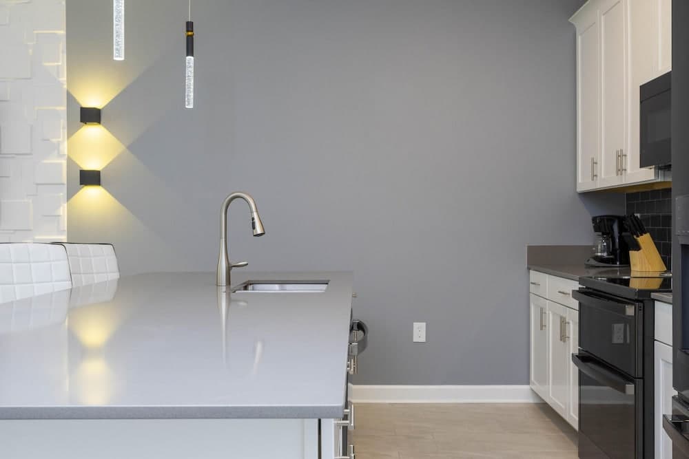 Seamless Storey - Image 9