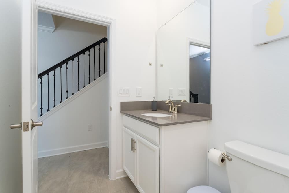 Seamless Storey - Image 20