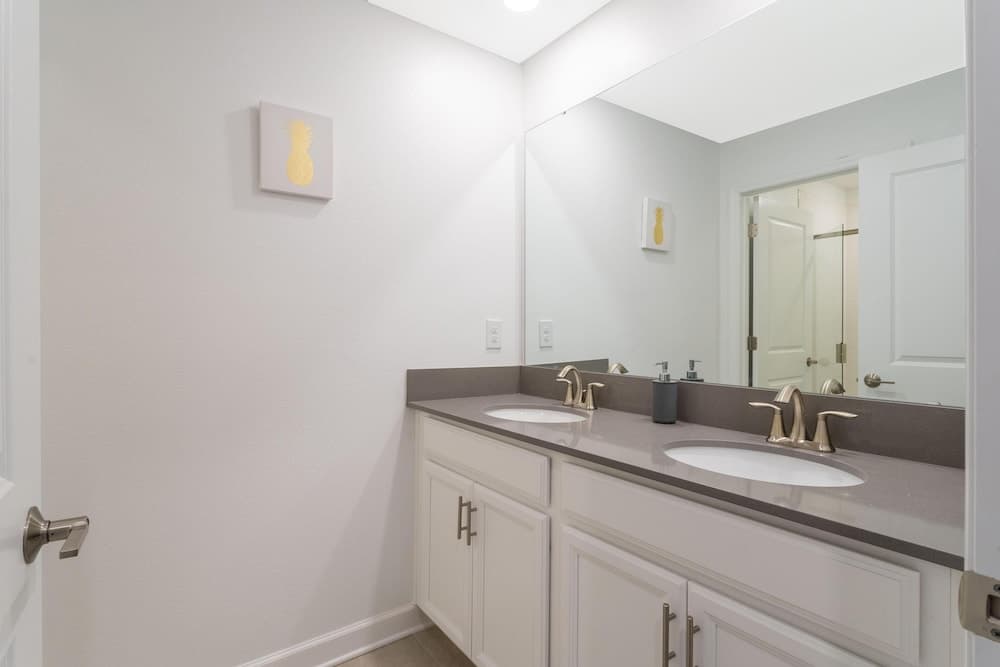 Seamless Storey - Image 34