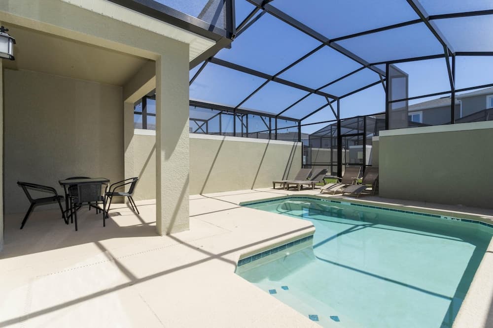 Seamless Storey - Image 2