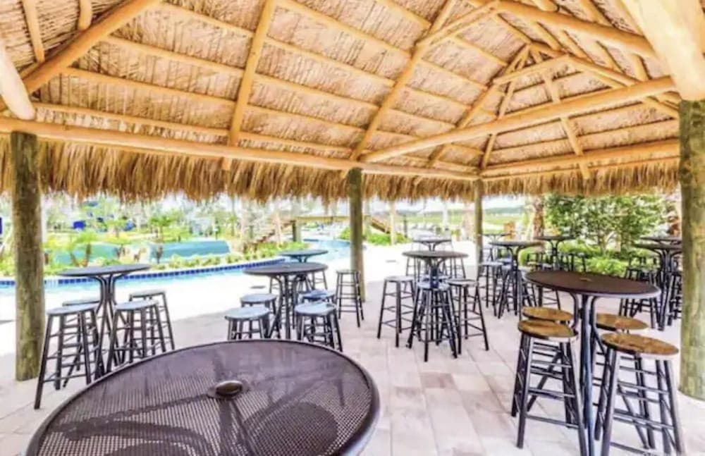 Seamless Storey - Image 52