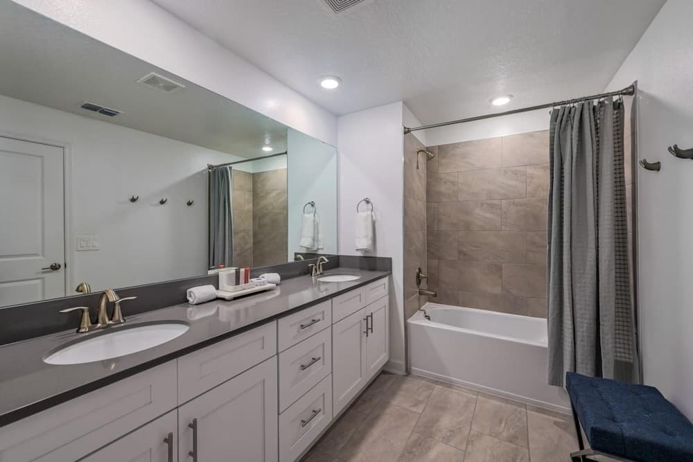 Scene Lane Villa #4387 - Image 20