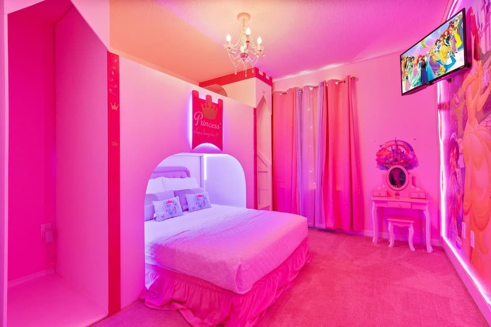 Grand Escape at Windsor Island - Image 62