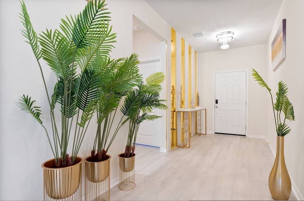 Grand Escape at Windsor Island - Image 3