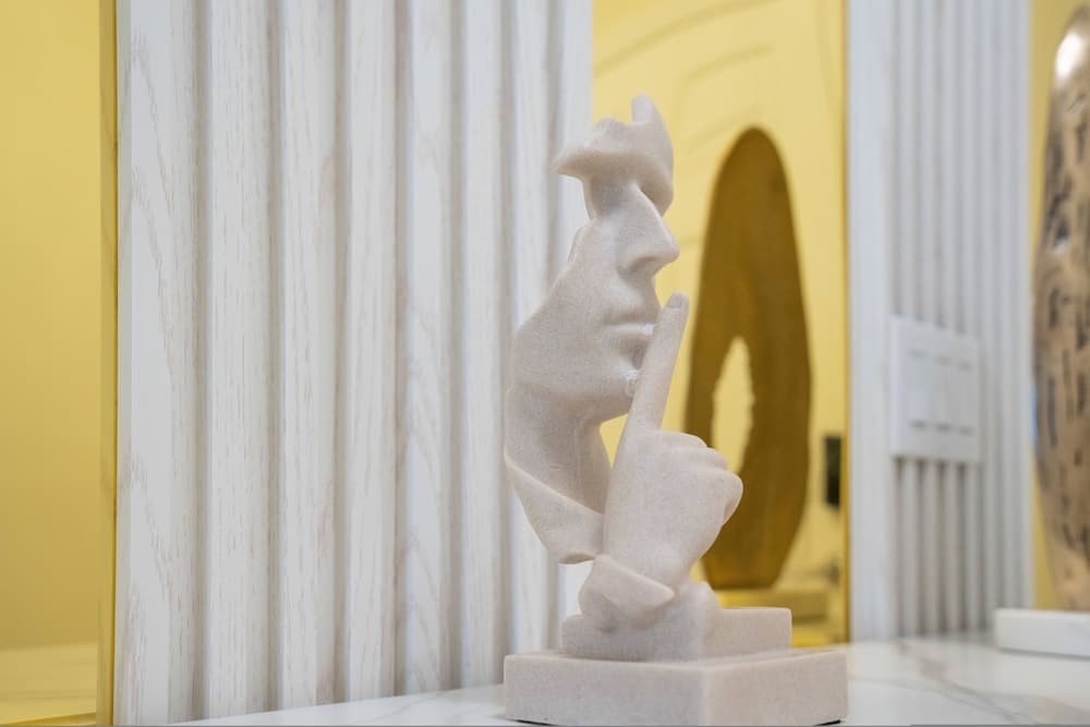 Grand Escape at Windsor Island - Image 5