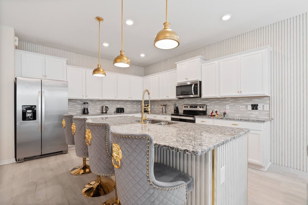 Grand Escape at Windsor Island - Image 14